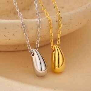 Alternative view of Silver Teardrop Pendant Necklace