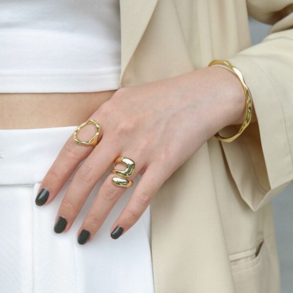 Stunning Sculptural Silver Ring - Plated in 18K Gold - Image 3